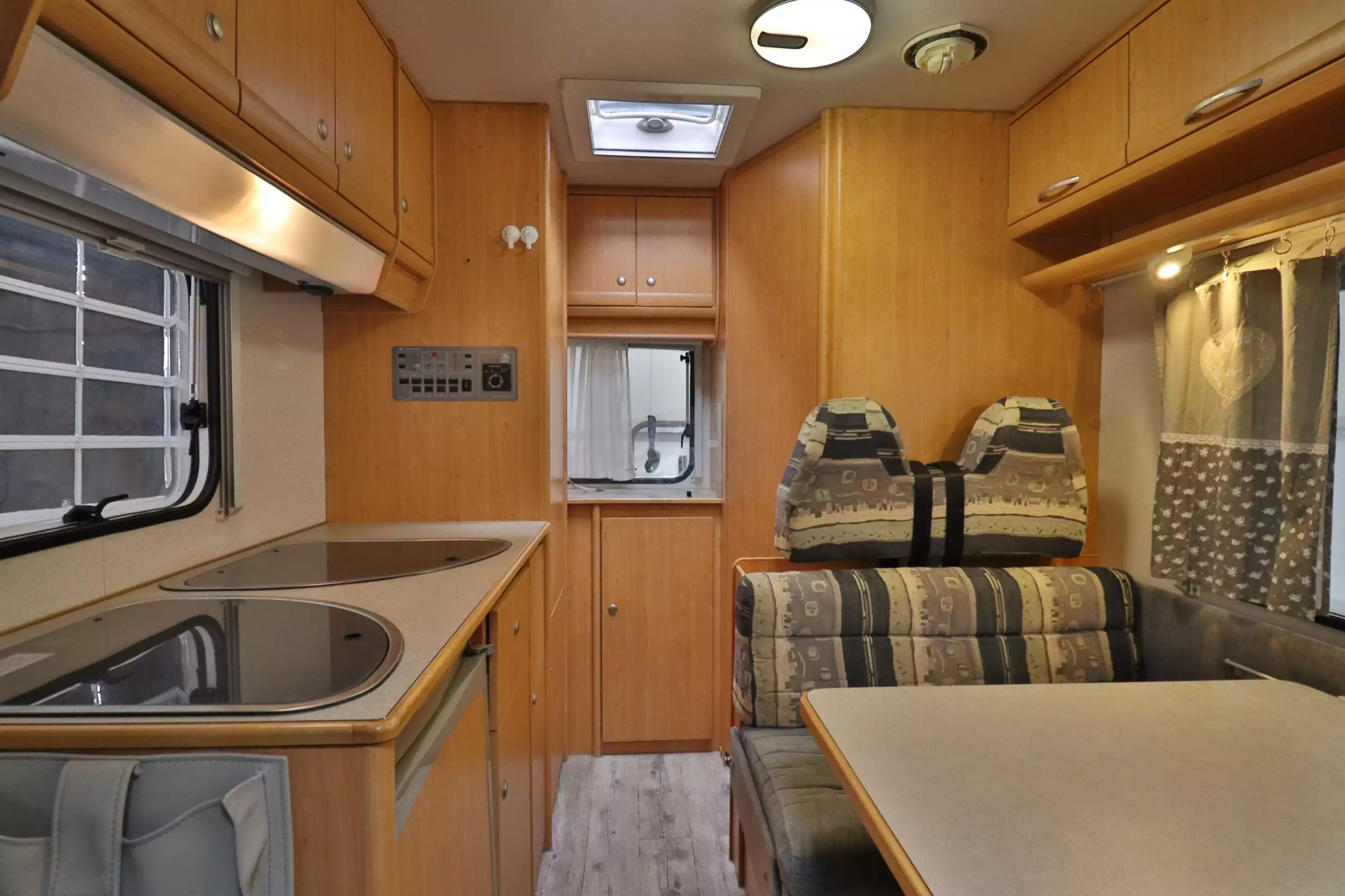 KNAUS Sport Traveller 504 